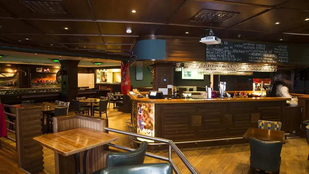 Dr Holms Hotel Geilo Bar [6]