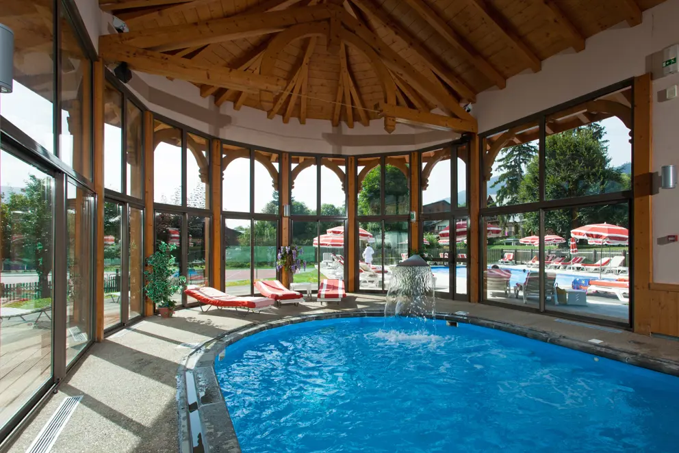 Residence Neige Et Roc Samoens Indoor Swimming Pool [2]