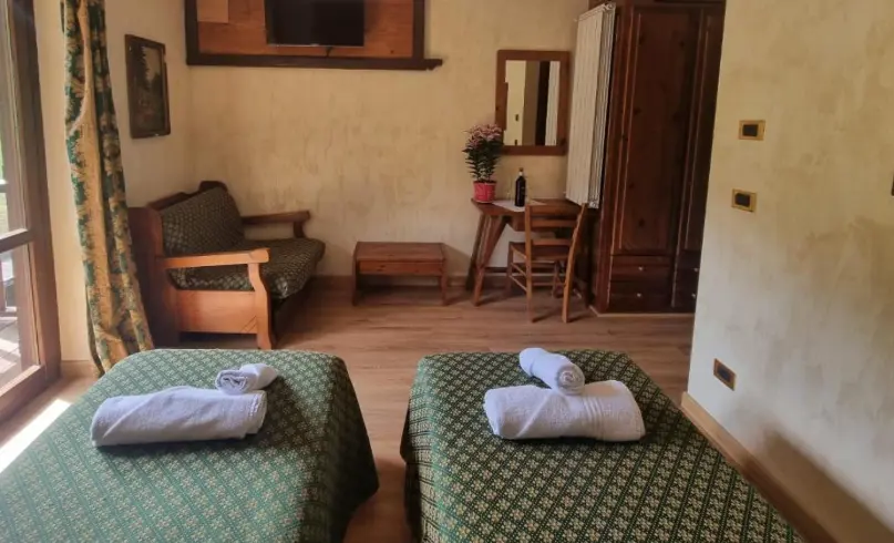 Inghams Italy Via Lattea Sauze Gran Bosco Bedroom