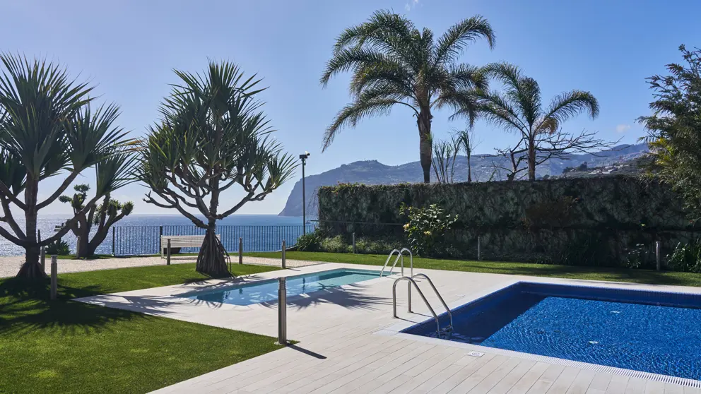 Golden Residence Hotel Funchal Outside Pool [6]