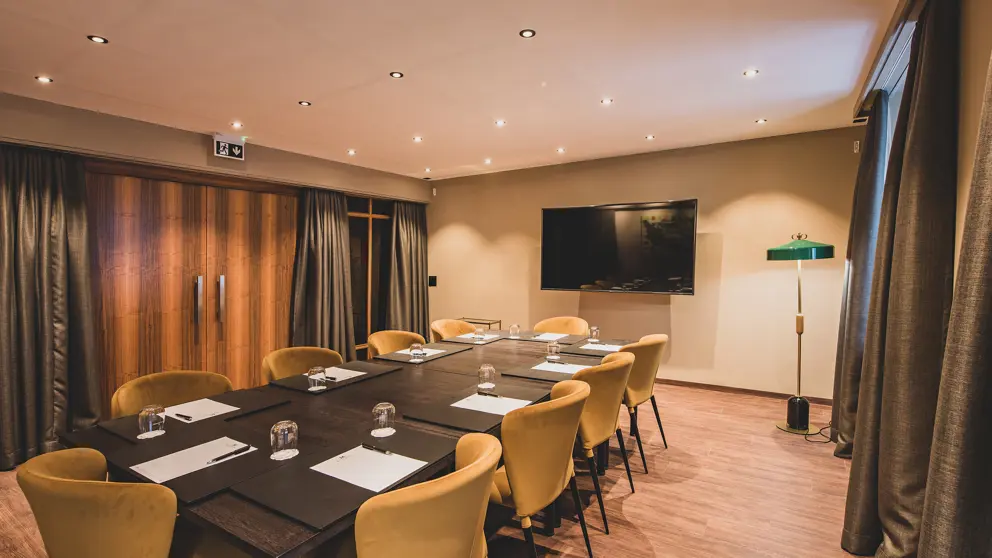 Hotel Monopol St Moritz Meeting Room [7]