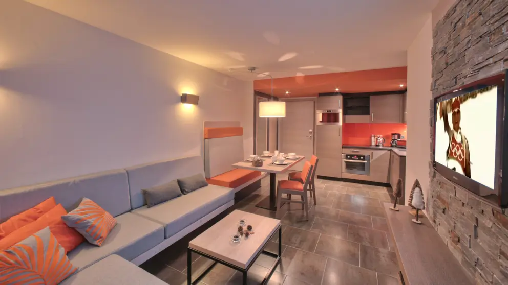 Residence Montana Plein Sud Val Thorens Two Bedroom Apartment Typical Interior 2 [5]