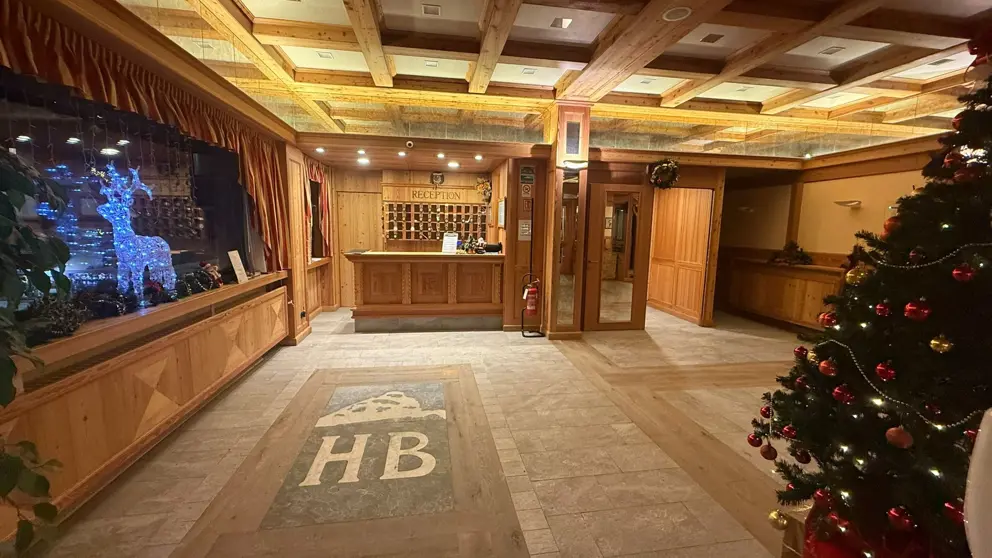 Hotel Breuil Cervinia Italy (13) [1]