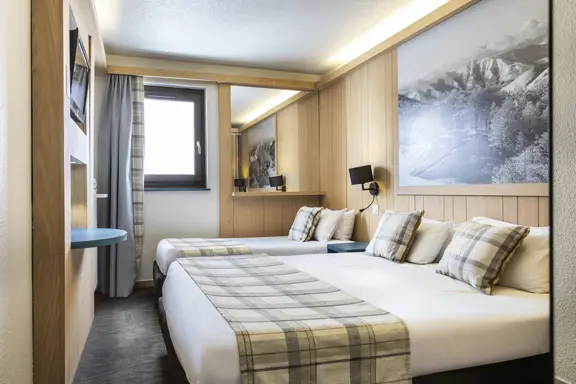 Superior Double Bedroom - newly renovated