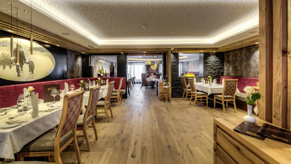 Hotel Brigitte Ischgl Dining Room [3]