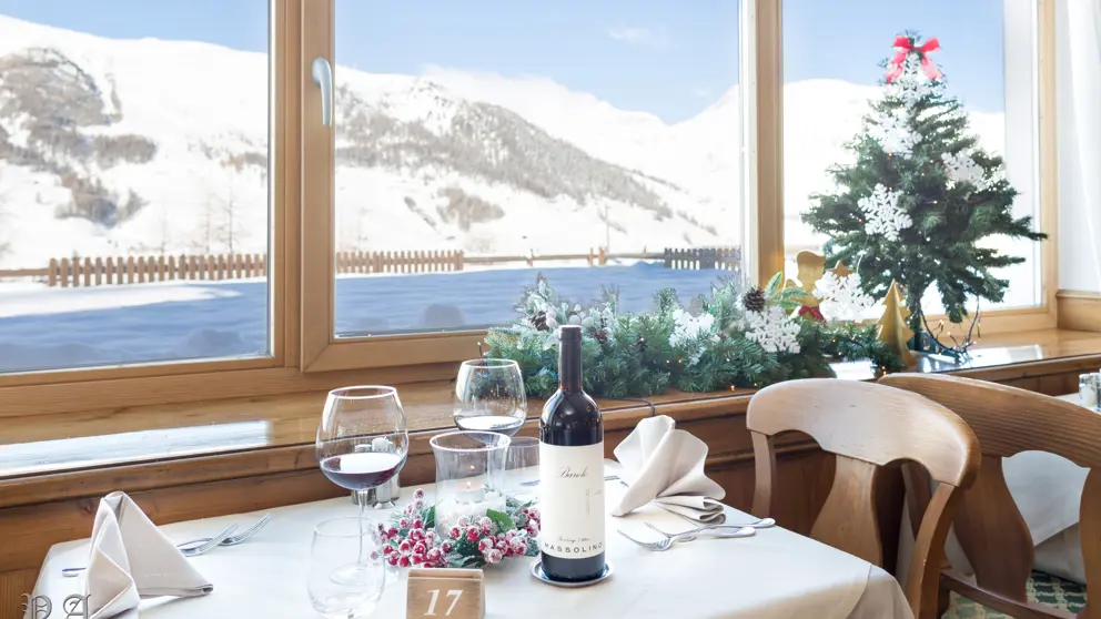 Inghams Italy Livigno Hotel Intermonti Restaurant View [7]