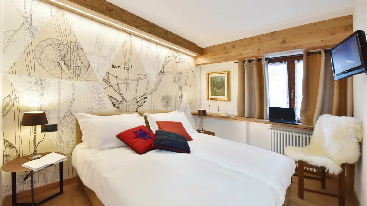 Inghams Italy Aosta Valley Cervinia Hotel Serenella Twin Bedroom 