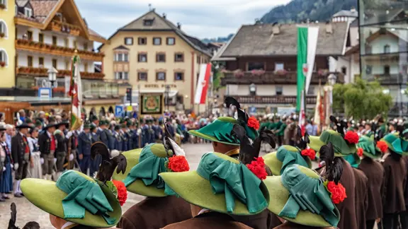 Selva Val Gardena Dolomites Folklore Festival