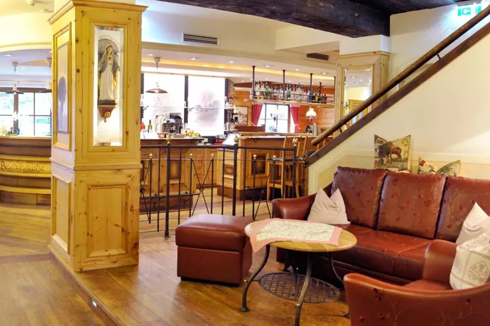 Hotel Bischofsmütze bar [2]