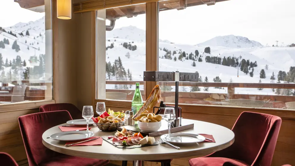 Hotel Des Deux Domaines La Plagne Restaurant [3]