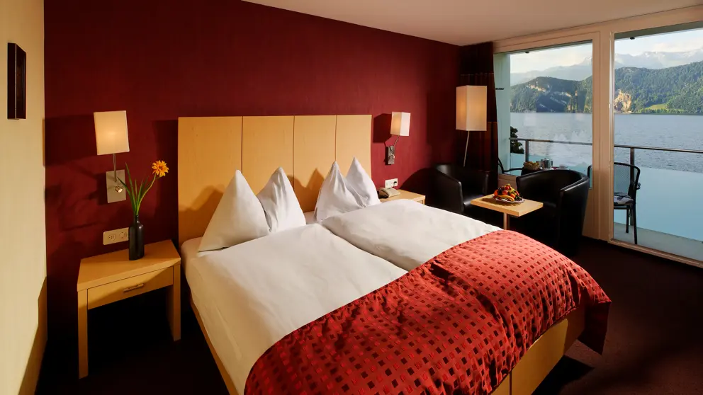 Hotel Alexander Weggis Example Standard Lake View Room [9]