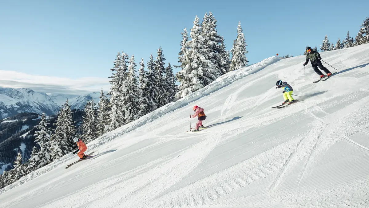 Zell Am See Ski Resort Family Fun Ski C Zell Am See Kaprun Tourism 5
