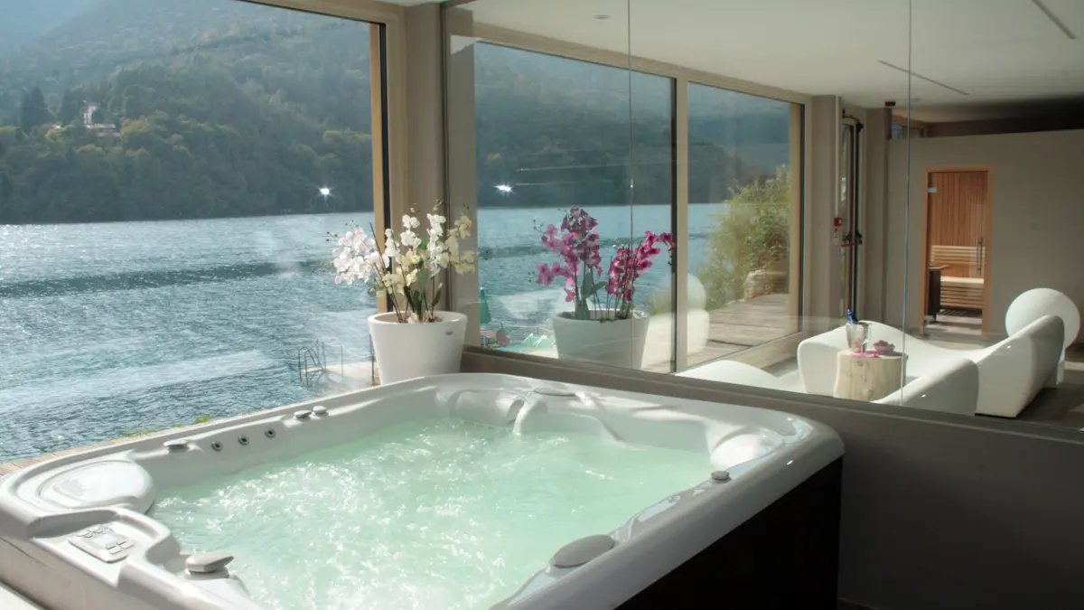 Hotel Mezzolago Lake Ledro Spa Whirlpool
