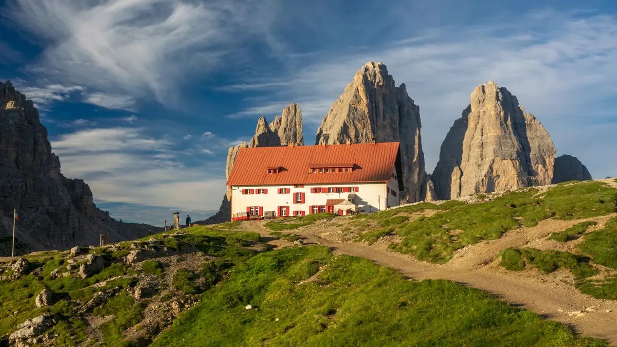 Drei Zinnen Mountain Hut Tre Cime Di Lavaredo National Park Dolomites Italy