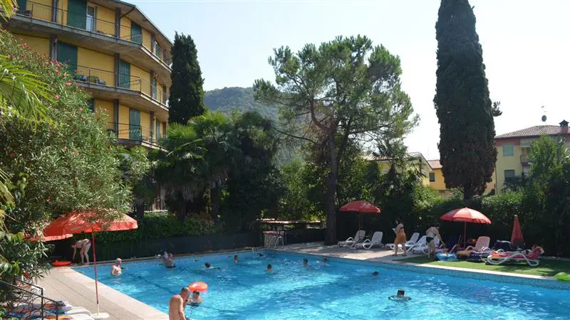 LE PALME SWIMMING POOL [5]