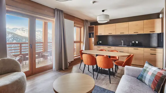 Open plan kitchen and lounge area