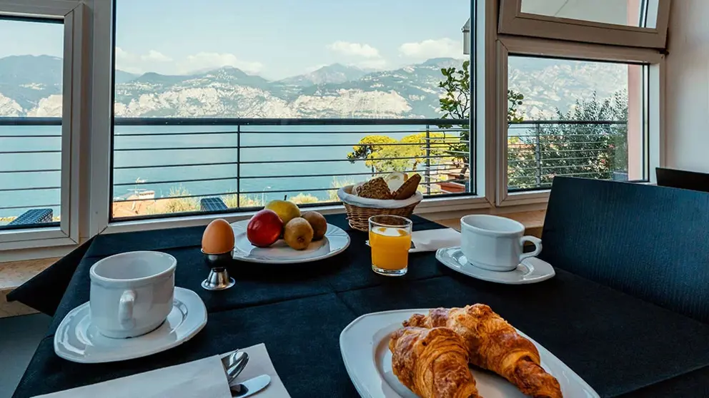 Hotel Antonella, Malcesine, Lake Garda, Breakfast [4]