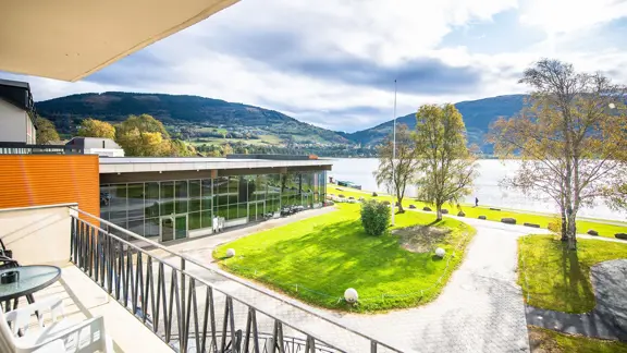 Park Hotel Voss Exterior Lake View