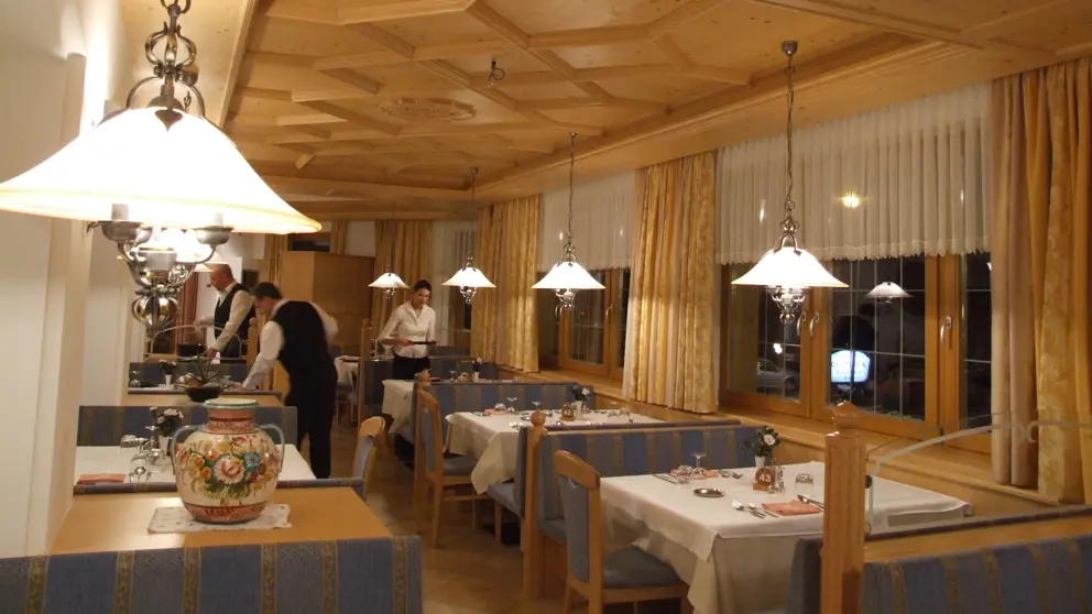 Hotel Olympia Arabba Dolomites Dining Room [1]