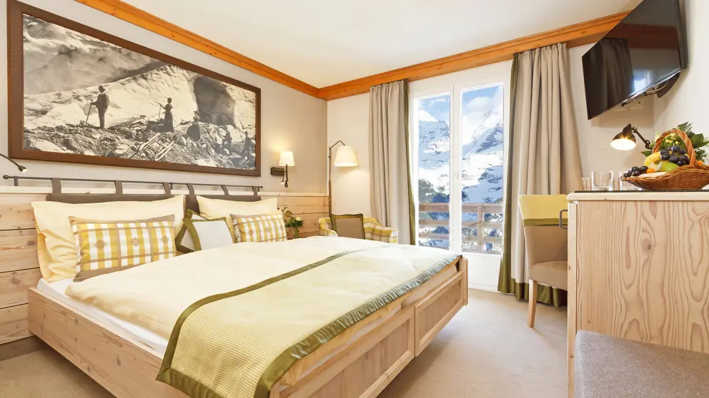 Hotel Eiger Murren Typical Mountain View Room [1]