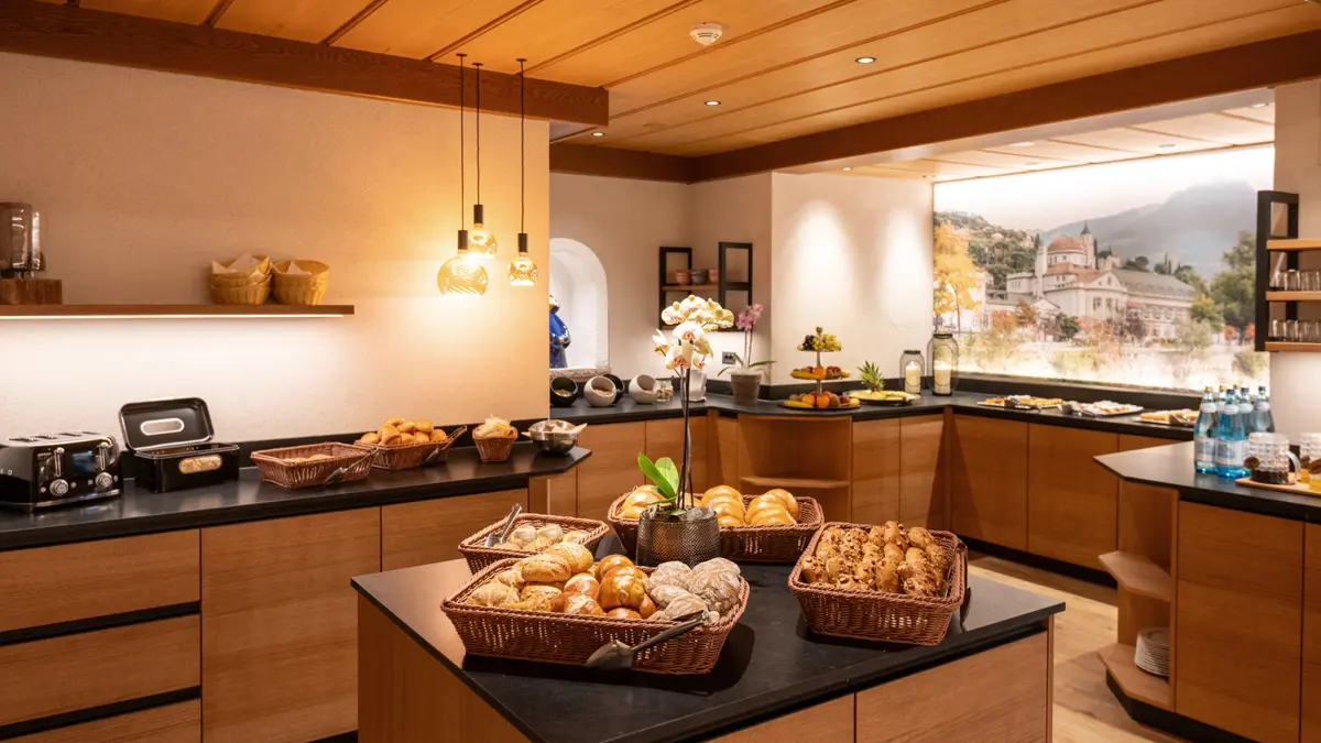 Hotel Sittnerhof Merano Breakfast Area