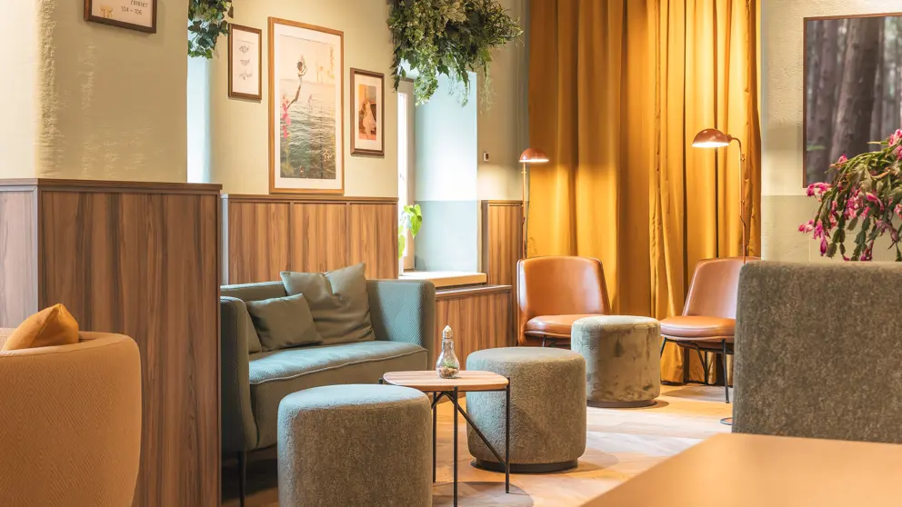 Hotel Fish Inn Zell Am See Lobby [9]