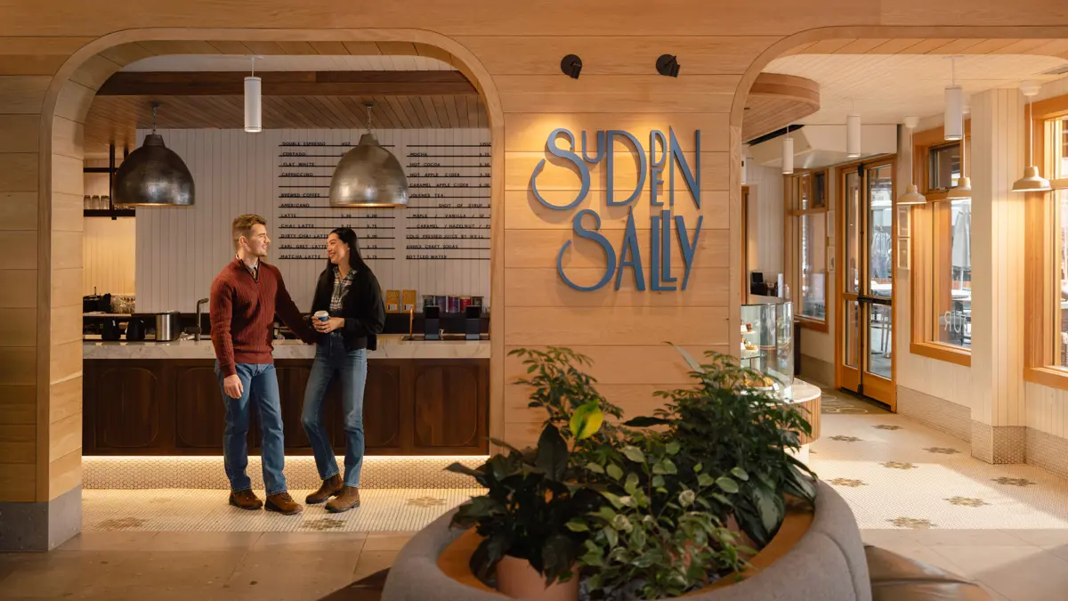 Hotel Canoe And Suites Banff Sudden Sally Eatery (2)