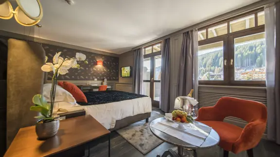 Prestige triple bedroom