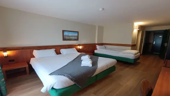 Triple premium room