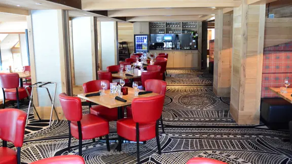 Moose Hotel And Suites Banff Pacini Bar