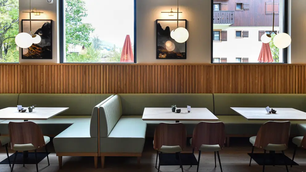 Hotel Plan B Restaurant (1)