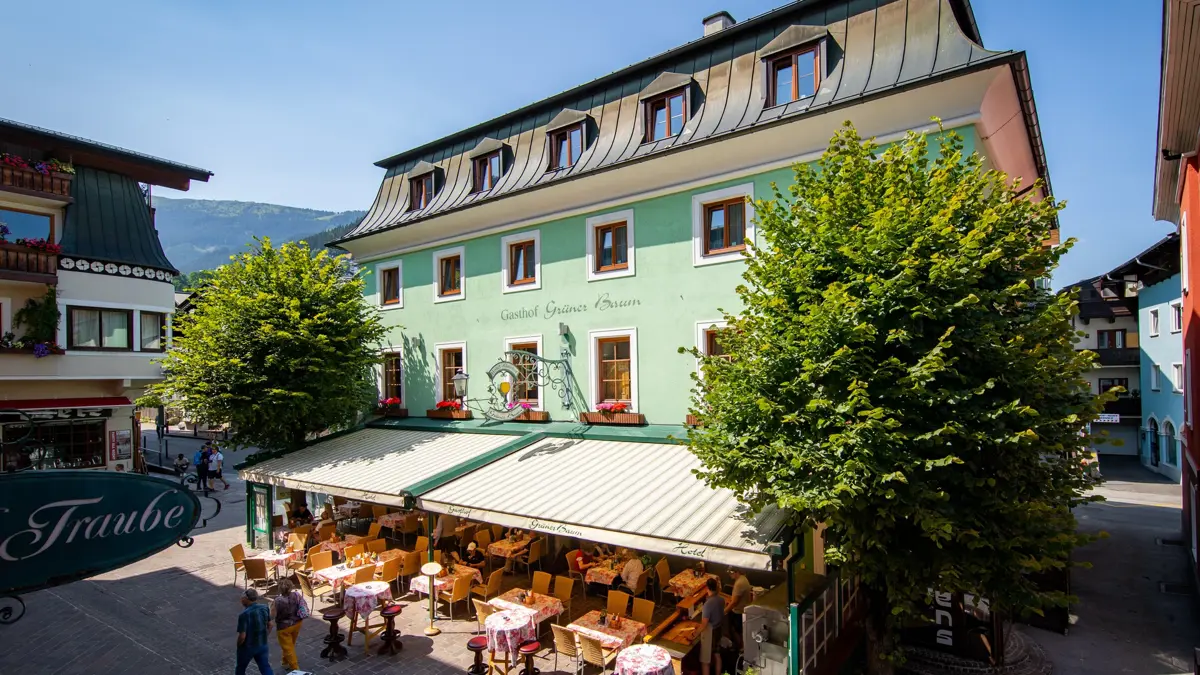 Hotel Gruner Baum Zell Am See Exterior 2 (1)