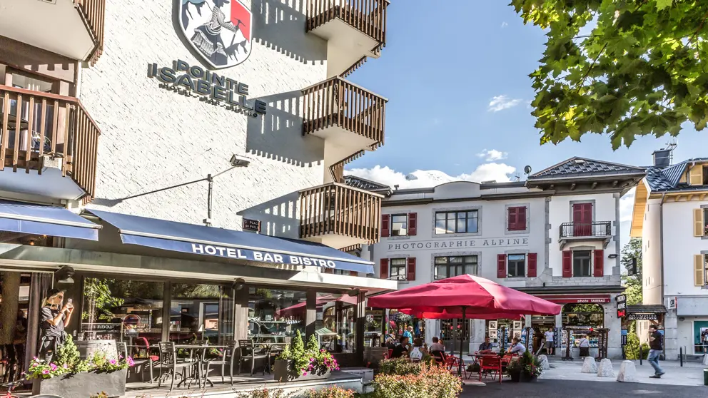 Hotel Pointe Isabelle Chamonix Bar Terrace Area [5]