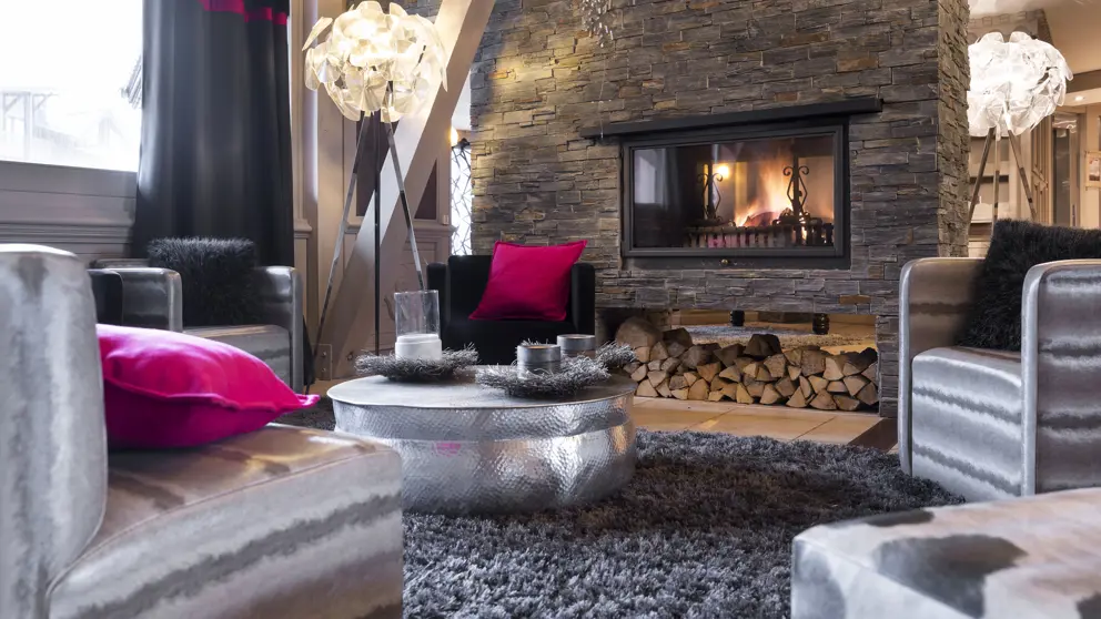 Village Montana Apartments Val Thorens Residence Lounge [1]