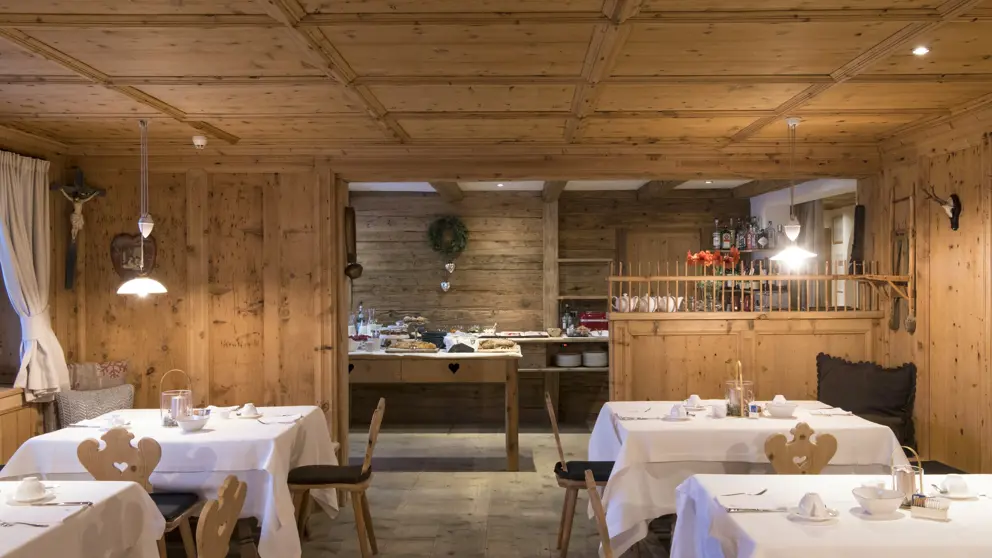 Dolomites, Selva, Mountain Home Garni Villa Anna, Restaurant [9]