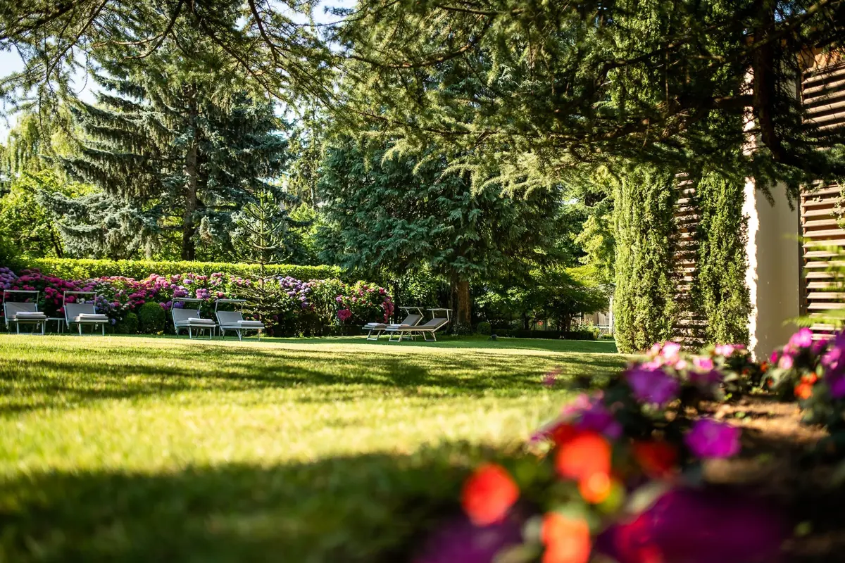 Park Hotel Mignon, Merano, Garden with Loungers
