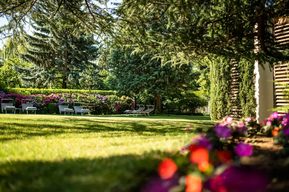 Park Hotel Mignon, Merano, Garden with Loungers
