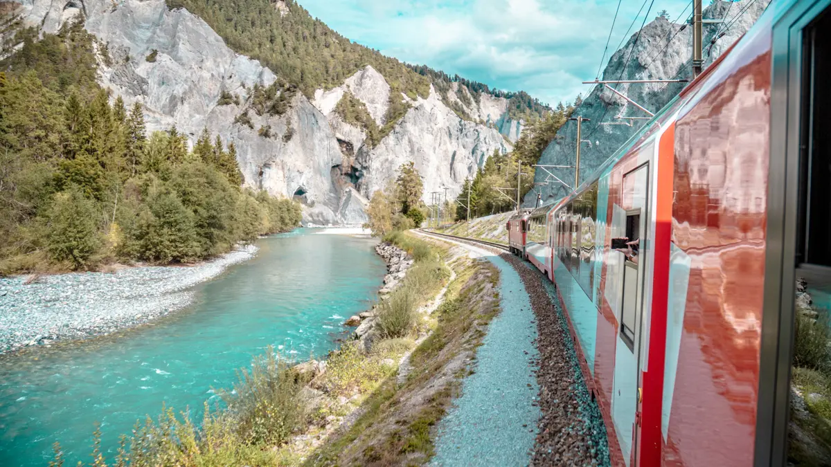 Glacier Express Marta Scalabrini Copyright Switzerland Tourism Digital Flow Francesco Baj
