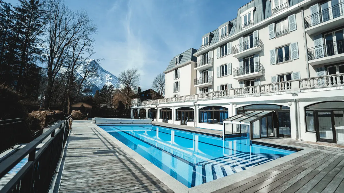 La Folie Douce Hotel Chamonix Outdoor Pool 3