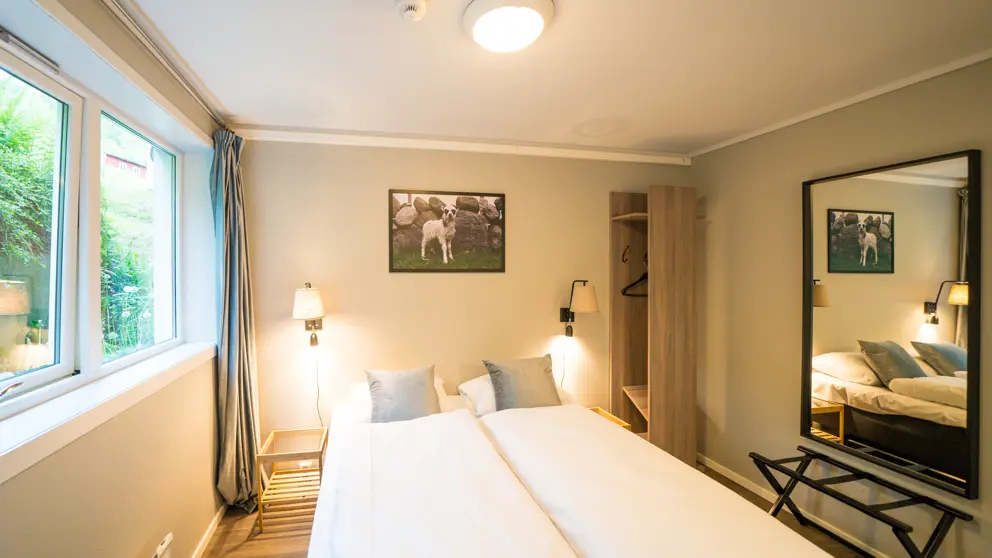 Heimly Guesthouse Flam And Aurland Norway Twin Room [1]