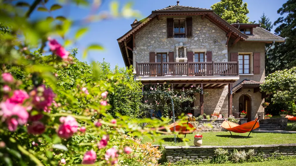 Hotel Le Cottage Lake Annecy Hotel Exterior Gardens [6]