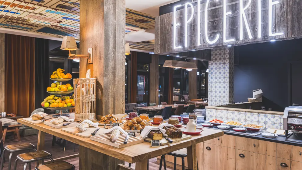 Le Refuge Des Aiglons Chamonix Breakfast Buffet [5]