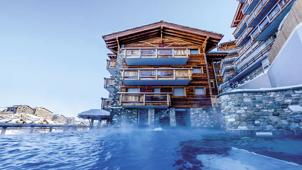 Hotel 4 Valleys Nendaz Outdoor Swimming Pool