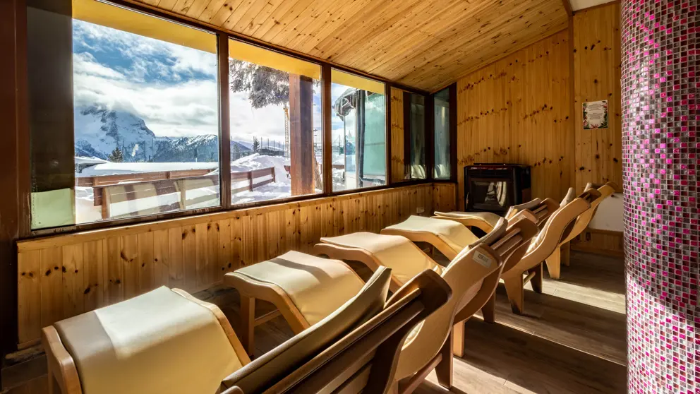 Grand Hotel Sestriere Relaxation Area [8]