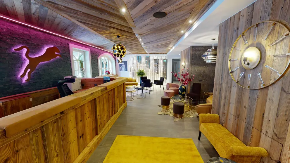 Hotel Panthera Saalbach Reception [5]
