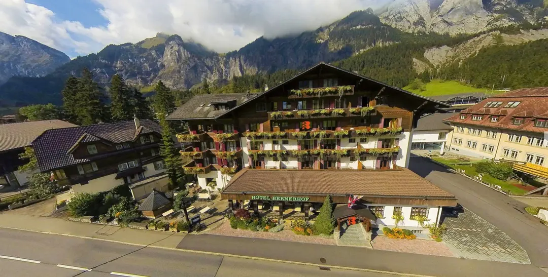 Hotel Bernerhof Kandersteg Exterior (1)