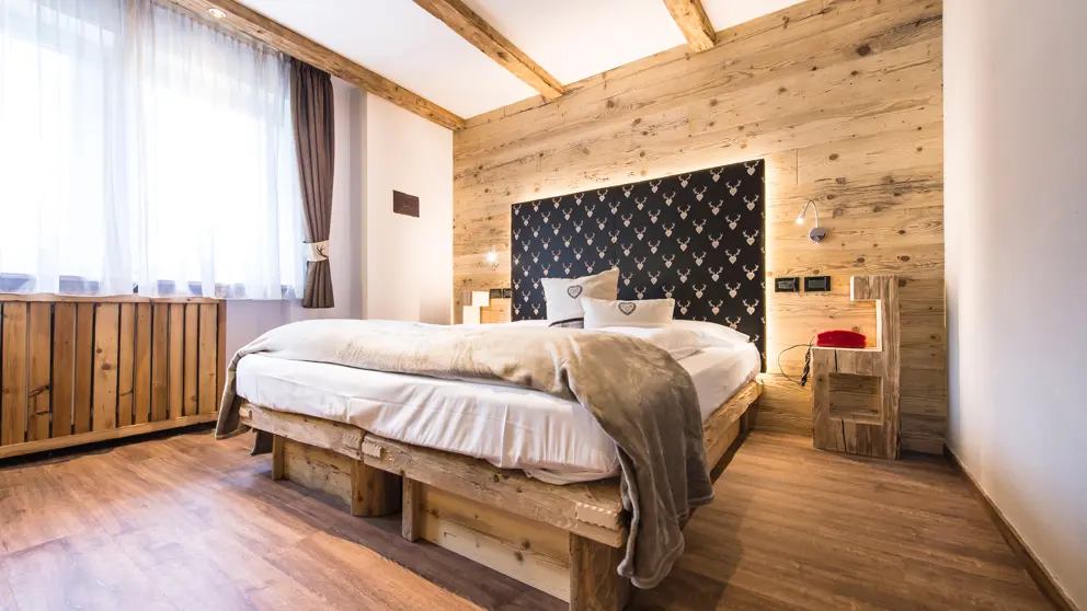 Inghams Italy Dolomites Alba Hotel Albolina Comfort Bedroom [2]