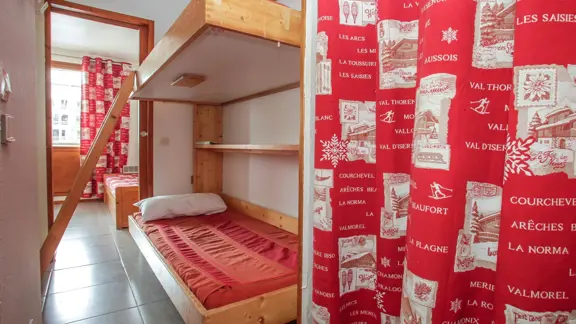 Studio Apartment Alcove