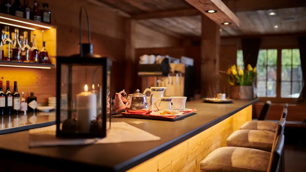 Hotel Alpenrose Wengen Bar [4]