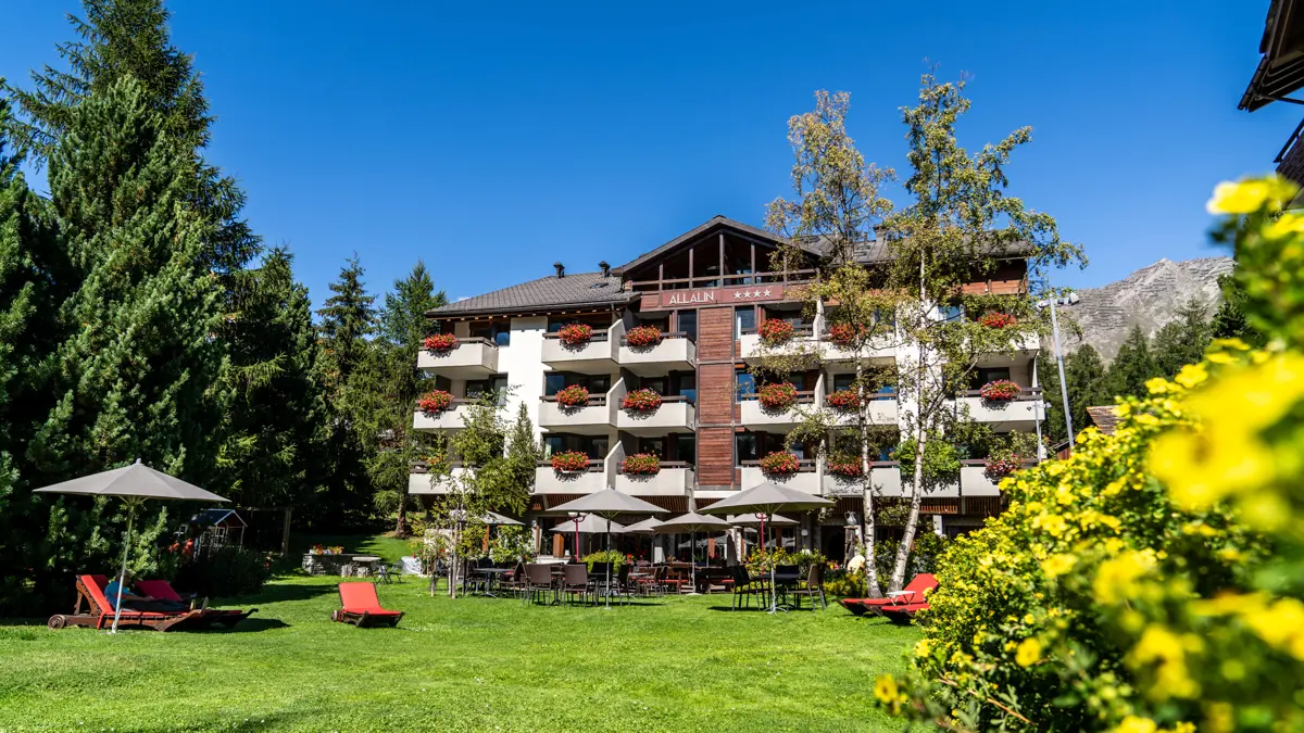 Hotel Allalin Saas Fee Exterior Copyright Puzzlemedia.Ch